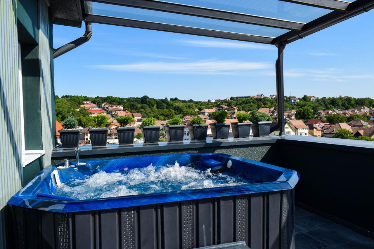 Heltau Jacuzzi Penthouse Cisnădie Kültér fotó